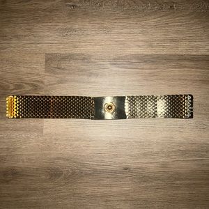 VINTAGE WOMEN’S GOLD SEQUIN STRETCH BELT WITH GOLD FLORAL BUCKLE